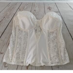 Carnival Lace Strapless Bustier Corset Bra Cream Size 40B (CL)